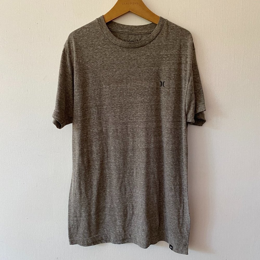 Hurley Mens T-shirt Small Gray Short Sleeve Skater Surfer Crew Neck Logo